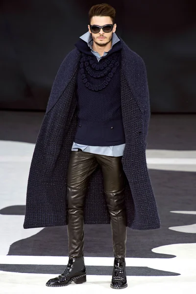 Look 47